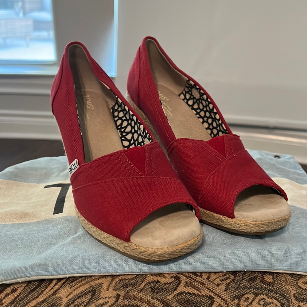 Toms wedge